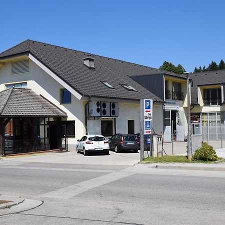 Hostel Novak Novo Mesto Exterior foto
